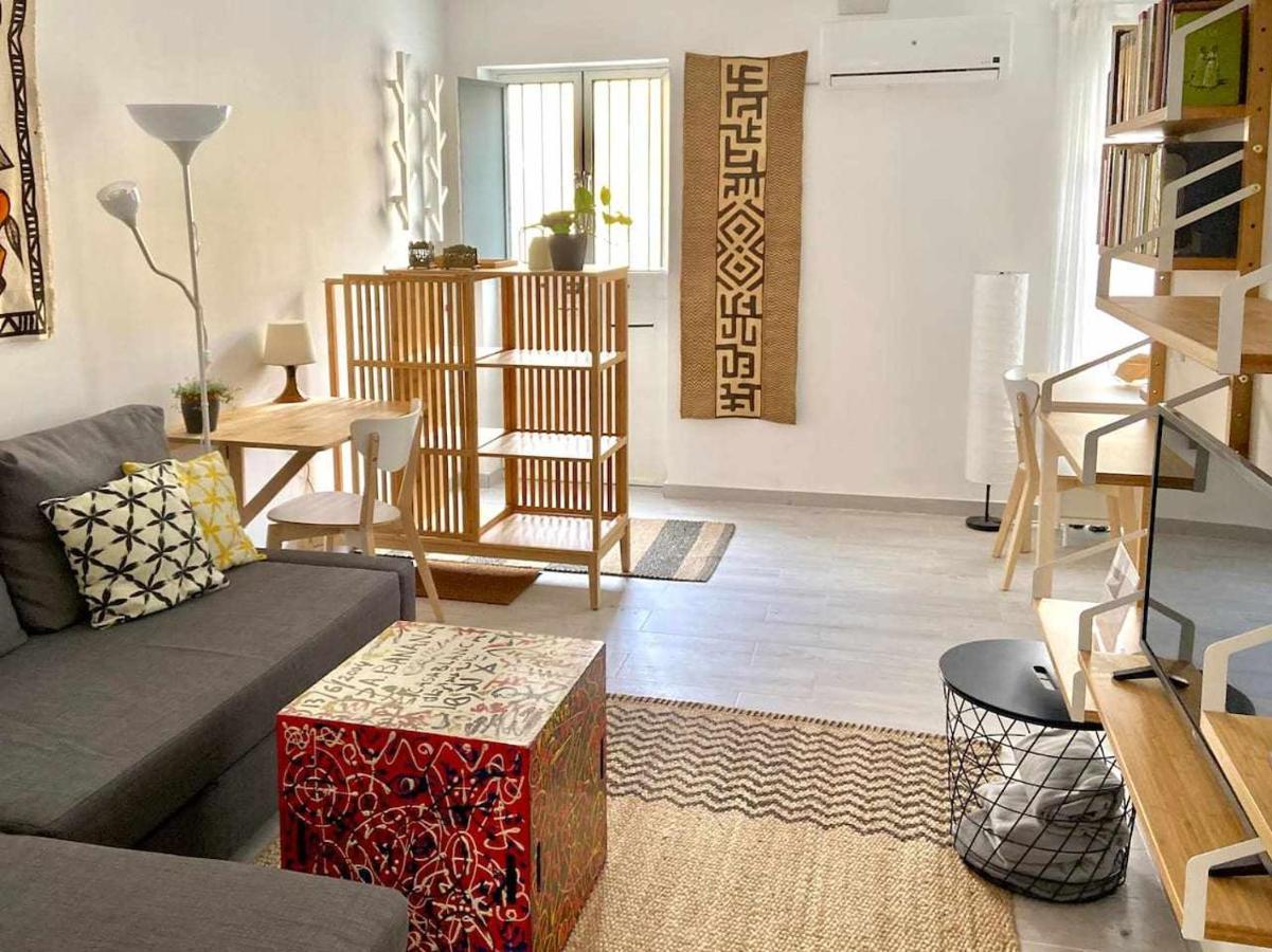Monkeys Apartments Los Viajantes Seville Ngoại thất bức ảnh