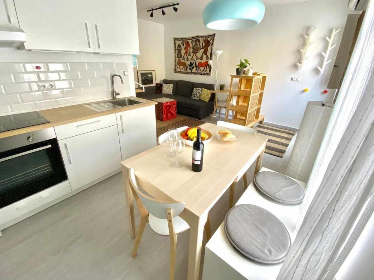 Monkeys Apartments Los Viajantes Seville Ngoại thất bức ảnh